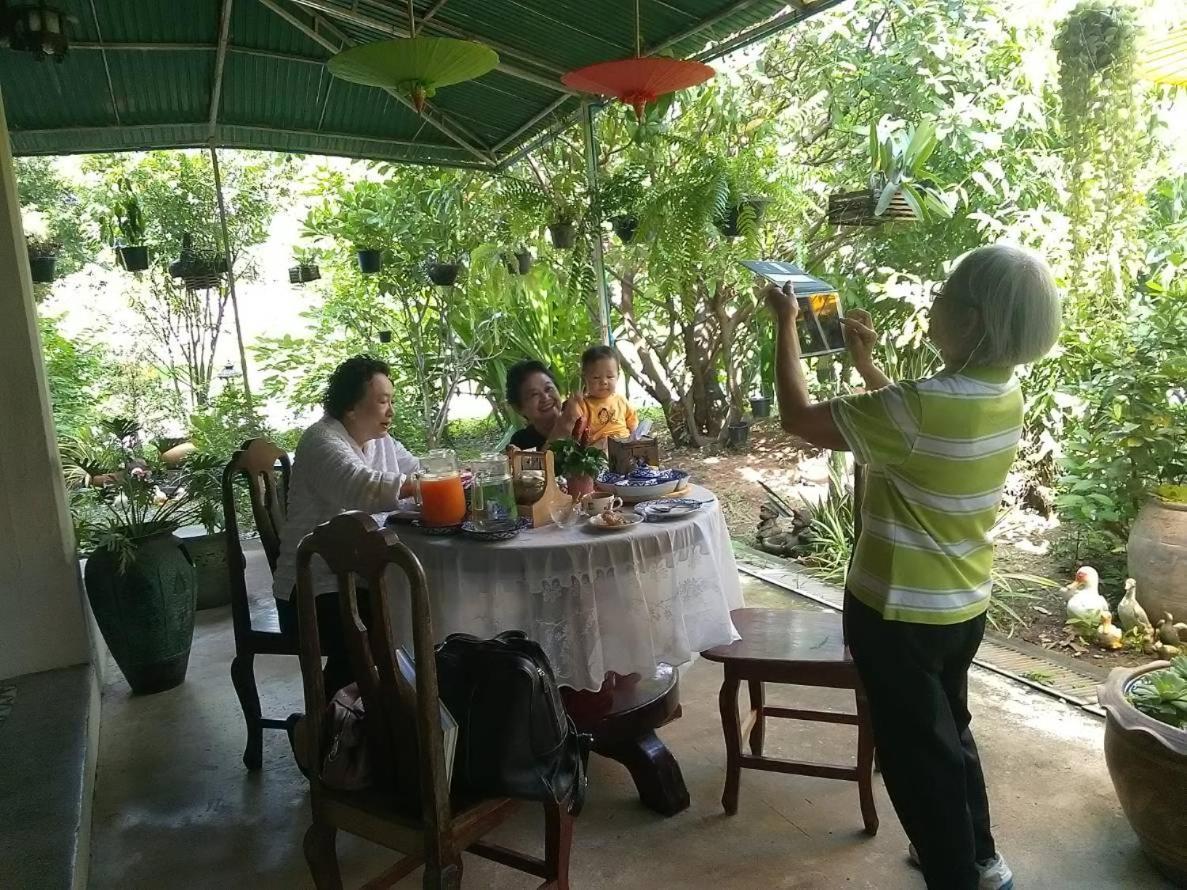Baan Sithepaban Guesthouse Пхитсанулок Экстерьер фото