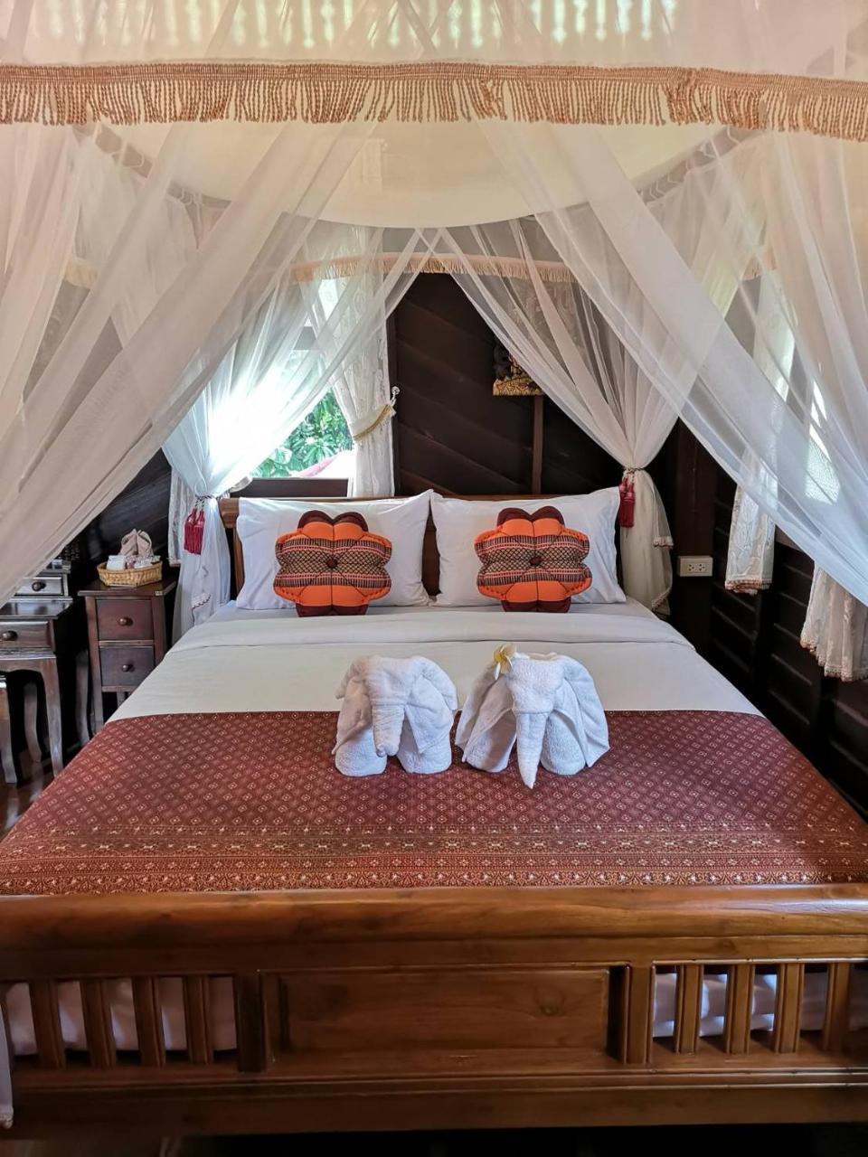 Baan Sithepaban Guesthouse Пхитсанулок Экстерьер фото